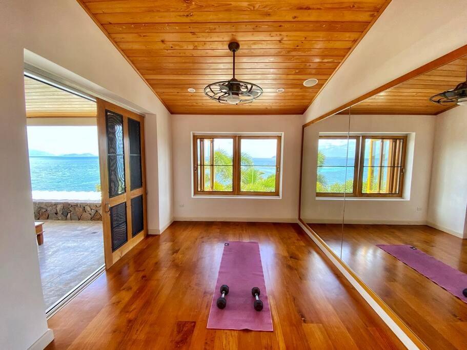 Luxury 7Br Waterfront Villa With Views Of Marina Cay And Scrub Island East End Eksteriør billede